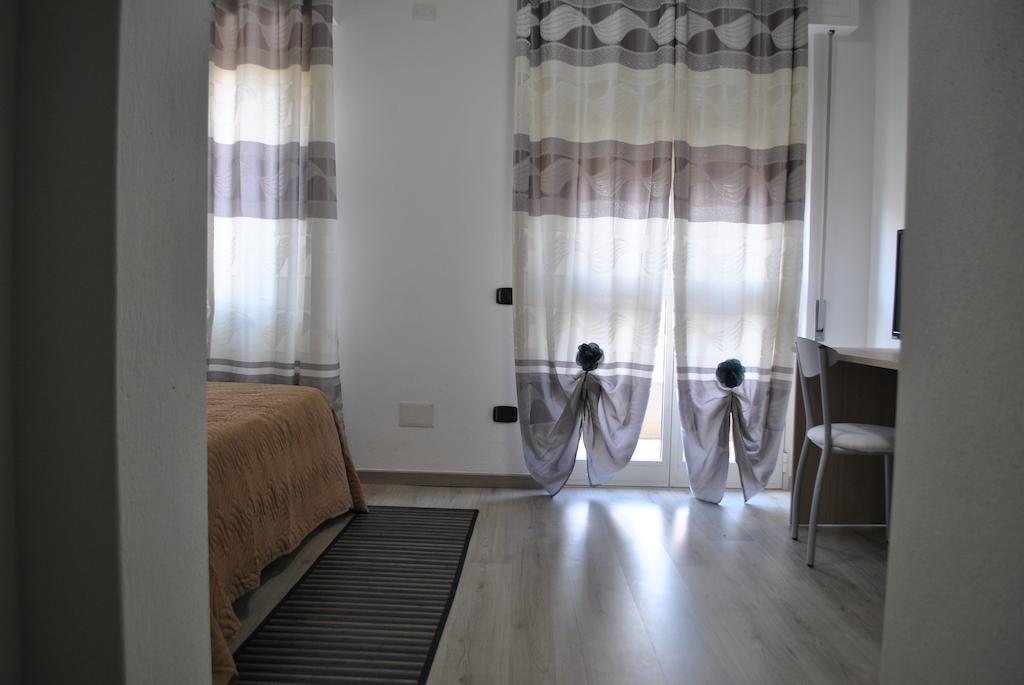 Raxul Guest house Sestu