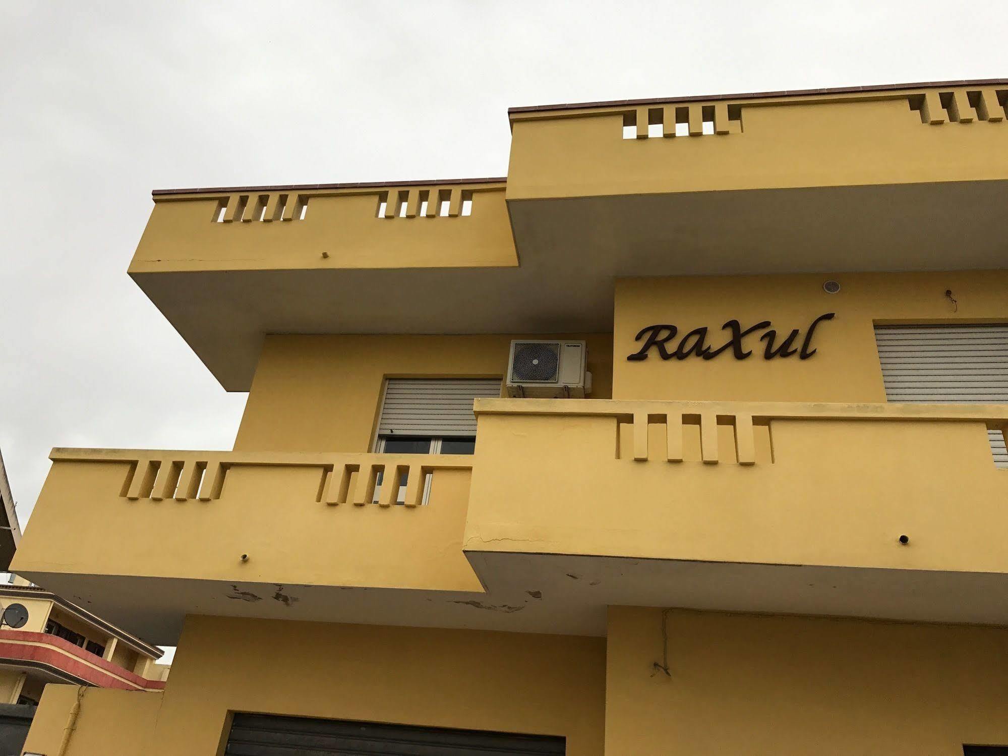 Guest house Raxul 2*
