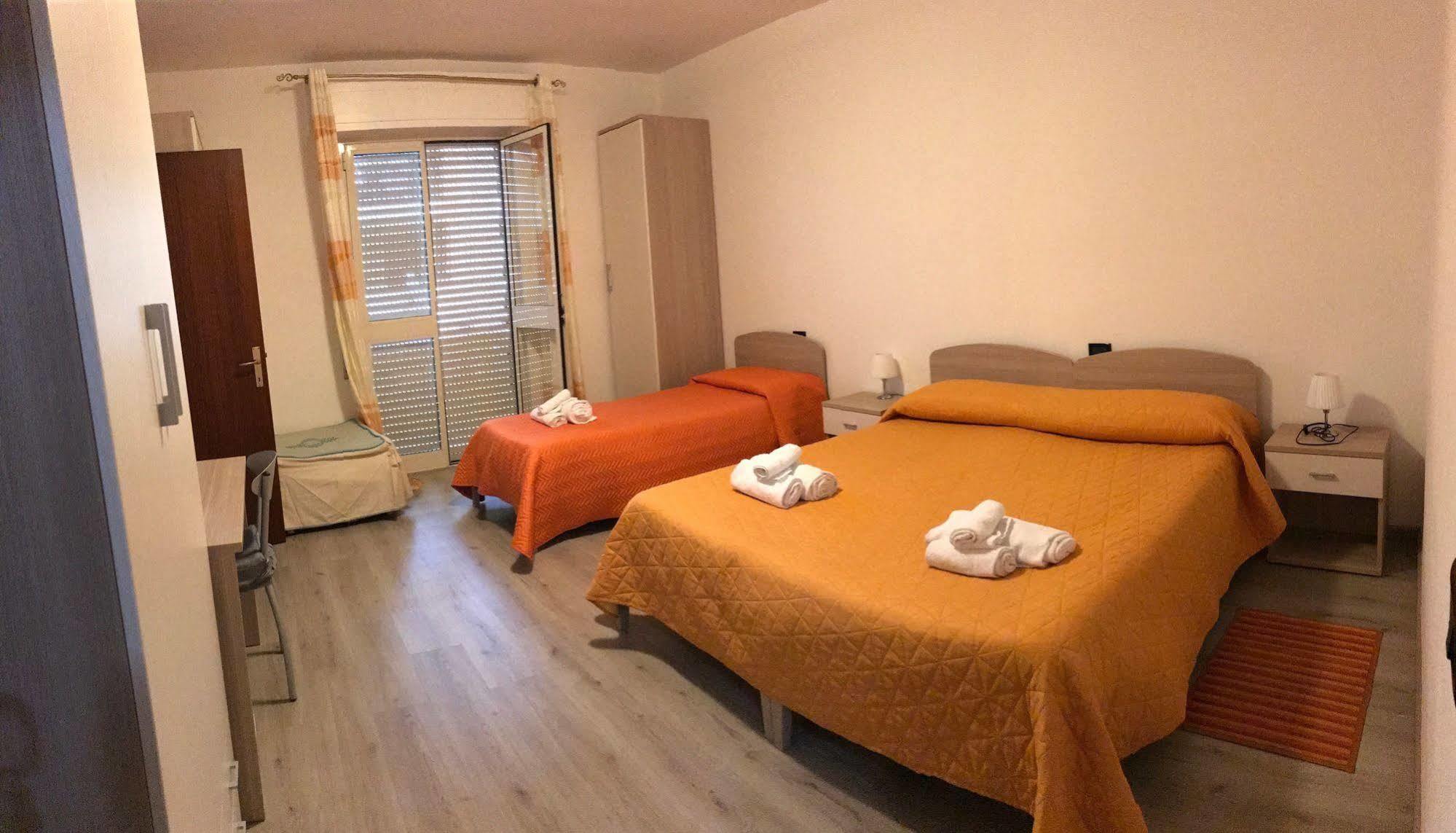 Guest house Raxul 2*